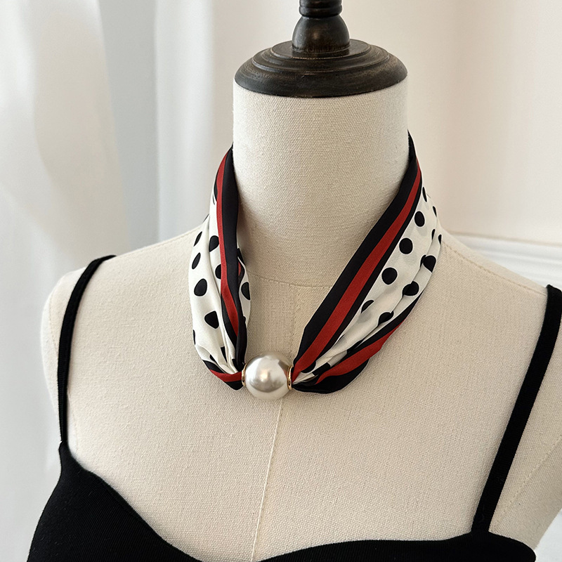 Foulard in Seta Stampata con C - Face Scarf Mask recensione e prezzo