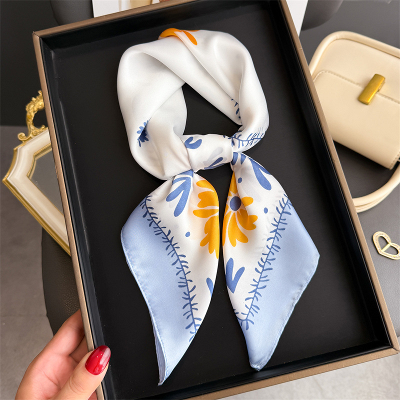 1 Pezzo Nuova Sciarpa Quadrata - Scarf Silk Square recensione e prezzo
