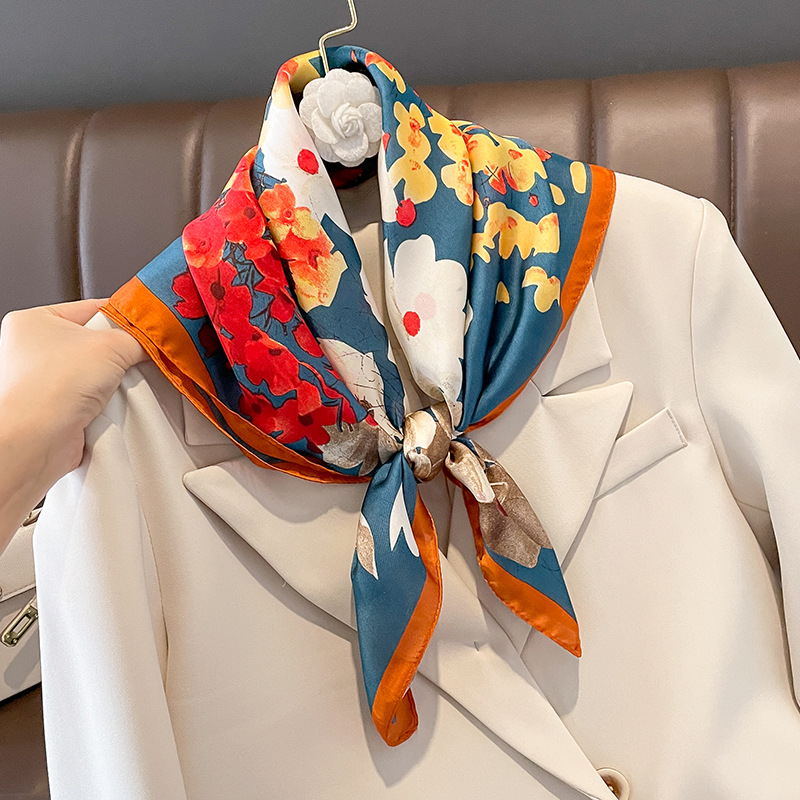 Sciarpa di seta quadrata 70x70 - Scarf Silk Square recensione e prezzo