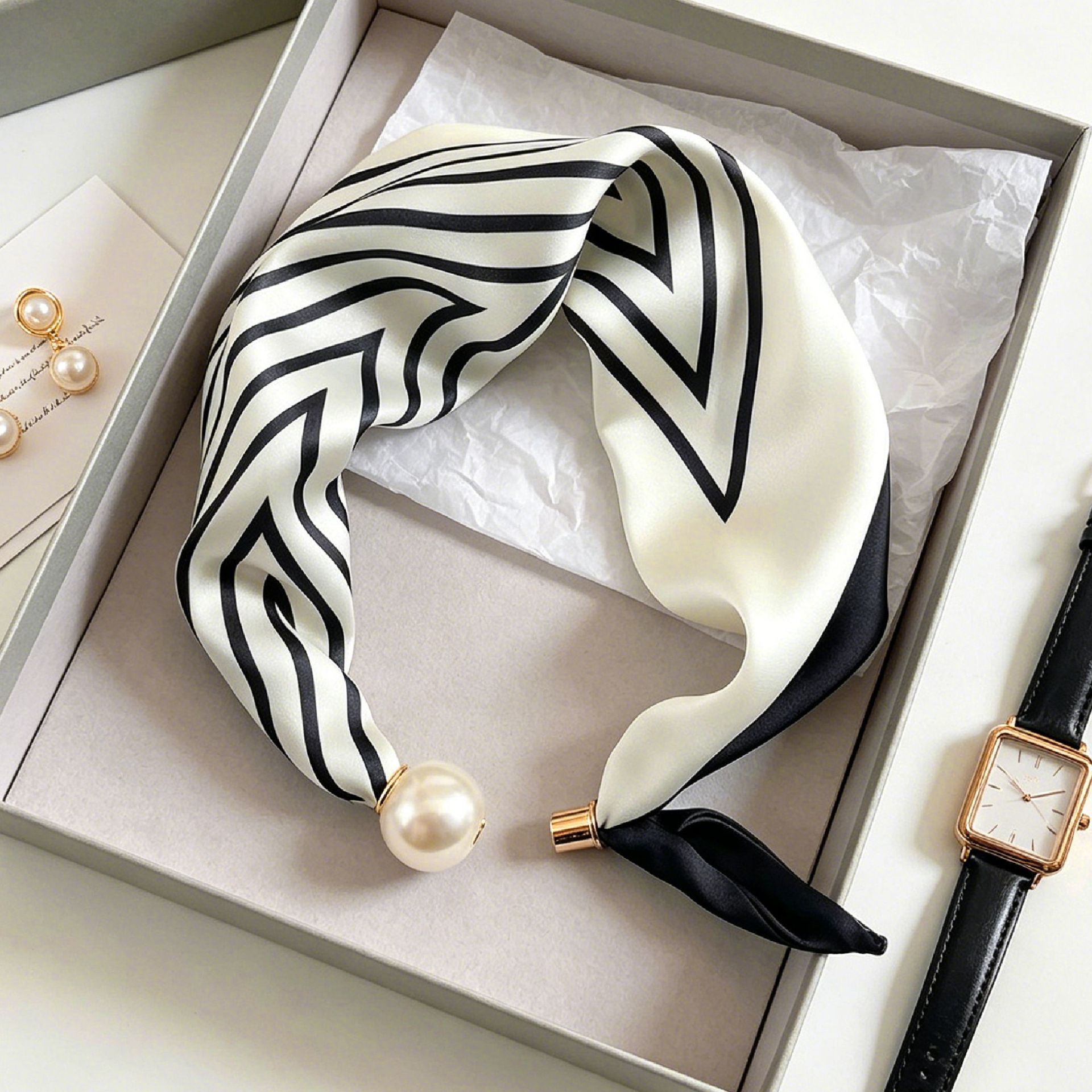 Eleganti Sciarpe Chic con Stri - Ascot Neck Scarf recensione e prezzo