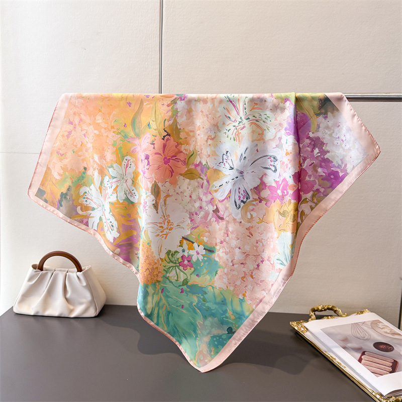 Foulard Quadrato in Seta 70x70 - Ascot Neck Scarf recensione e prezzo