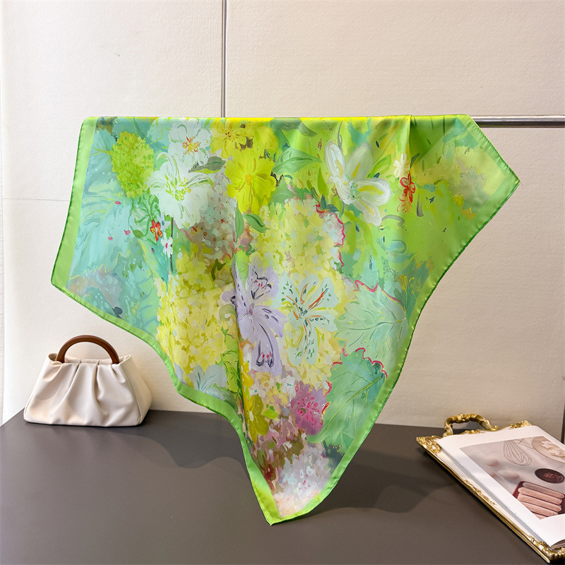 Foulard Quadrato in Seta 70x70 - Ascot Neck Scarf recensione e prezzo